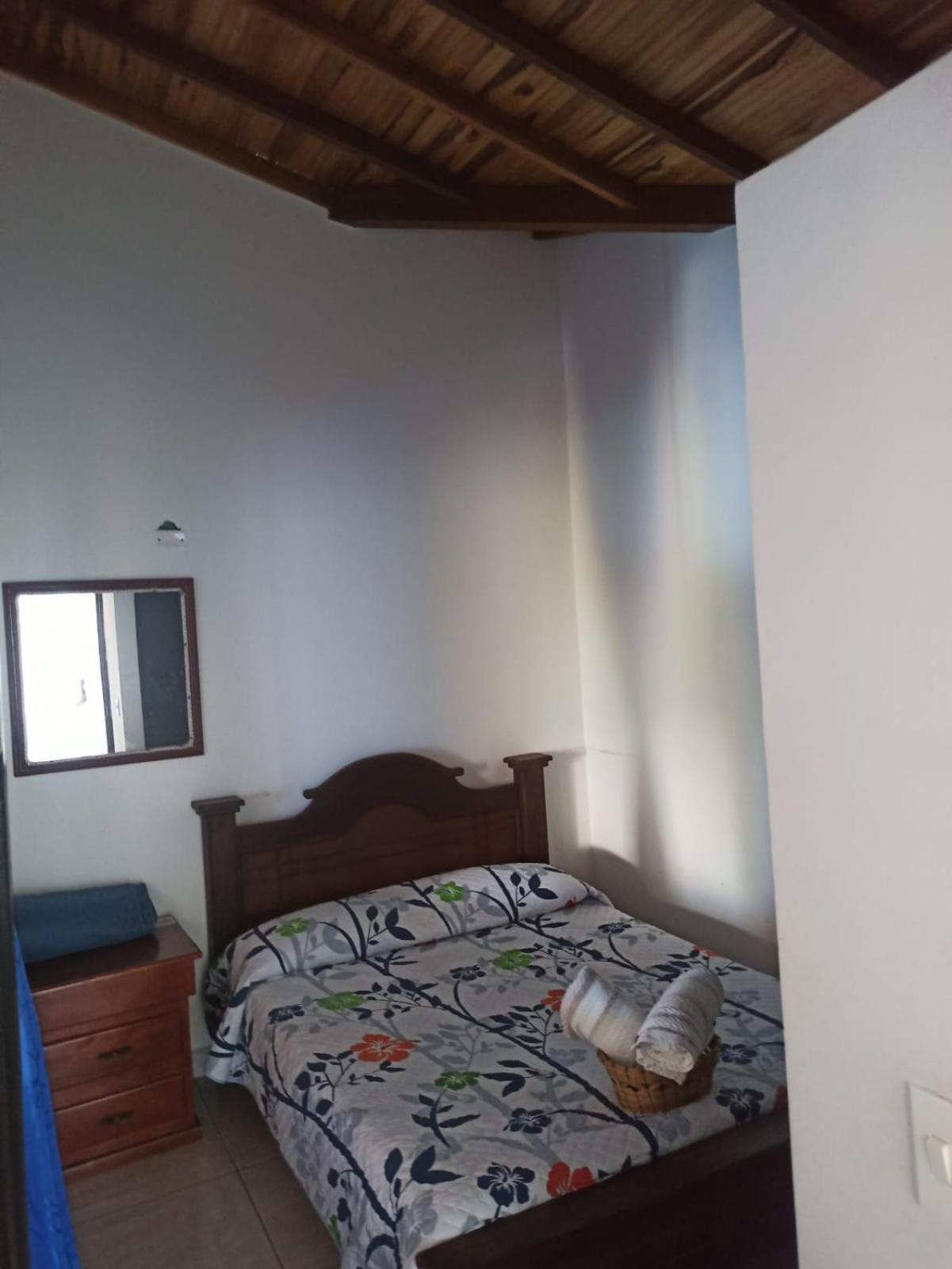 Hostal Jose Navarro Guadalupe Εξωτερικό φωτογραφία